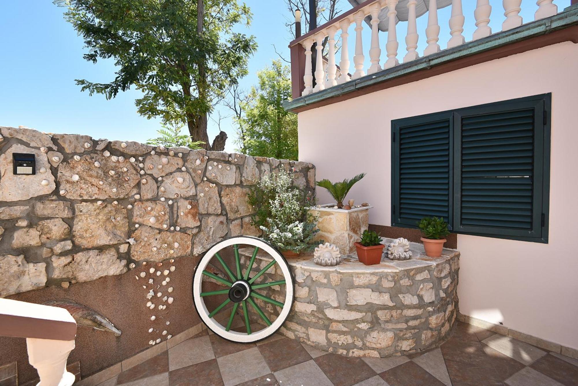 Apartments Liljana Privlaka Exterior photo