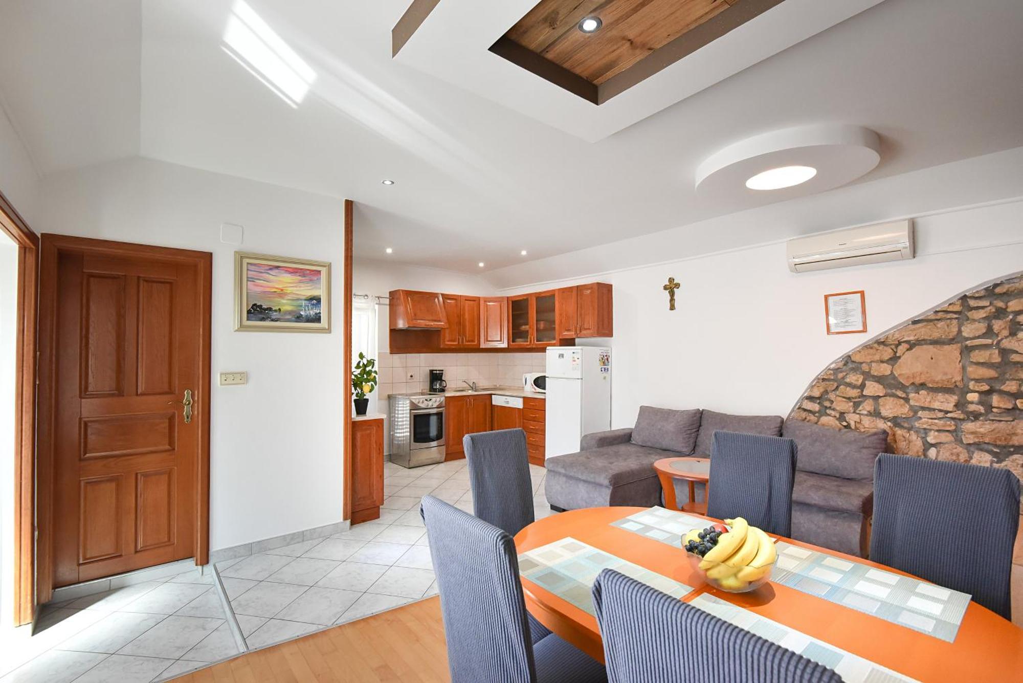 Apartments Liljana Privlaka Exterior photo
